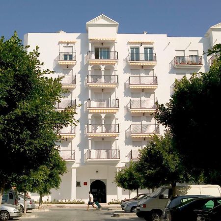 Apartamentos Miguel Angel Естепона Екстериор снимка